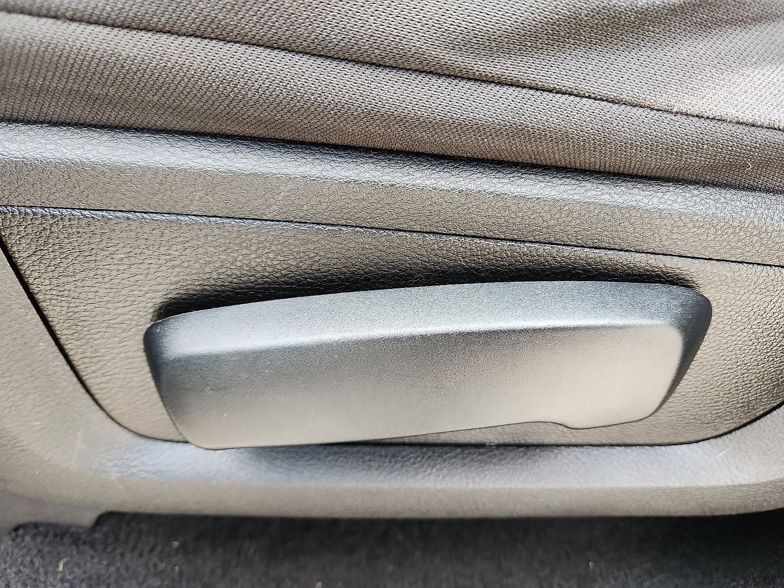 2024 RAM 1500 SLT