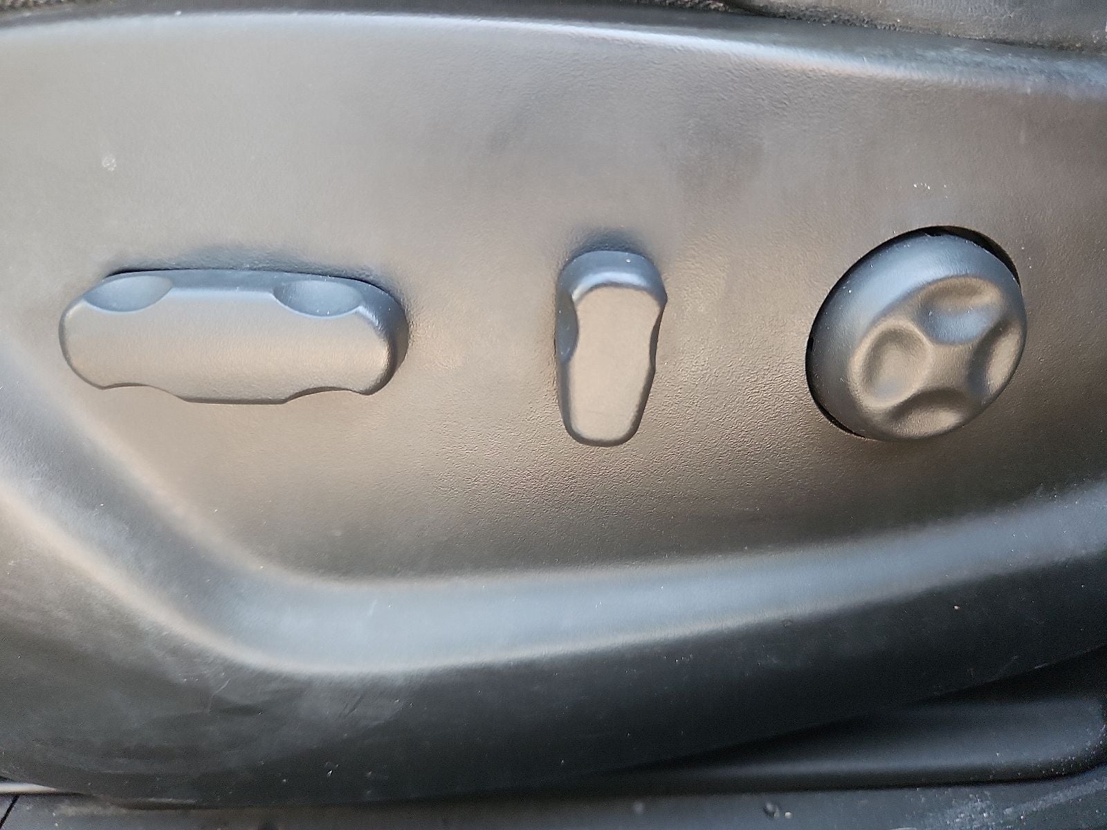 2008 Cadillac DTS Base