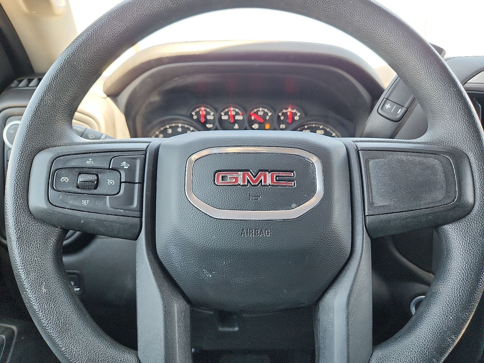2025 GMC Sierra Pro