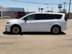 2024 Chrysler Pacifica Select