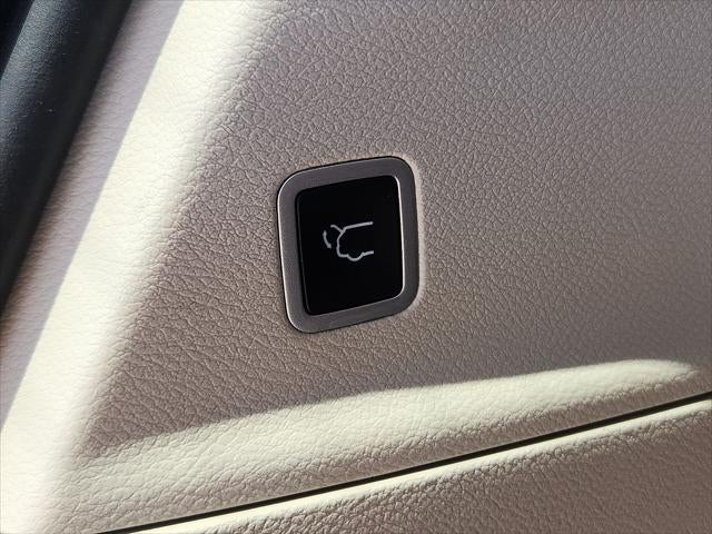 2024 Chrysler Pacifica Select