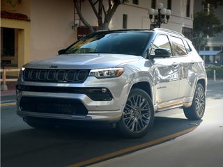 2022 Jeep Compass Latitude Lux