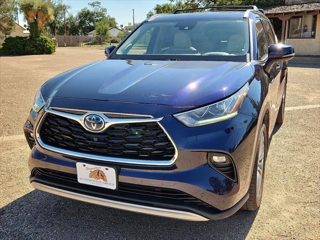 2021 Toyota Highlander Hybrid Platinum