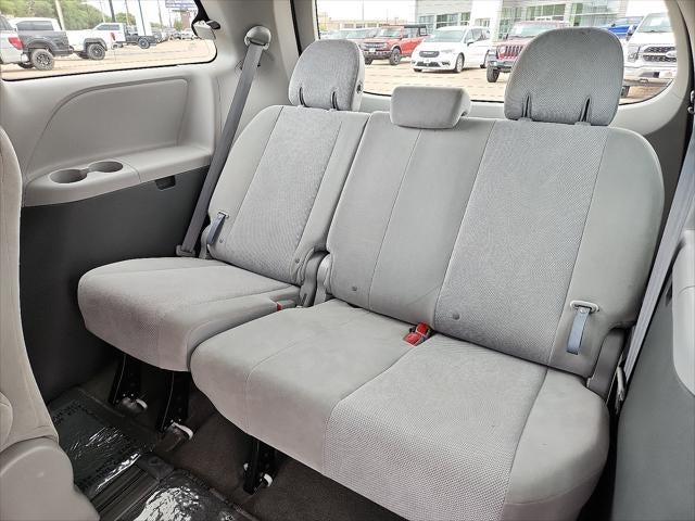 2018 Toyota Sienna L 7 Passenger