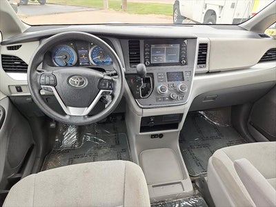 2018 Toyota Sienna L 7 Passenger
