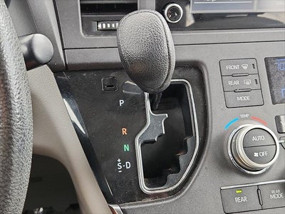 2018 Toyota Sienna L 7 Passenger