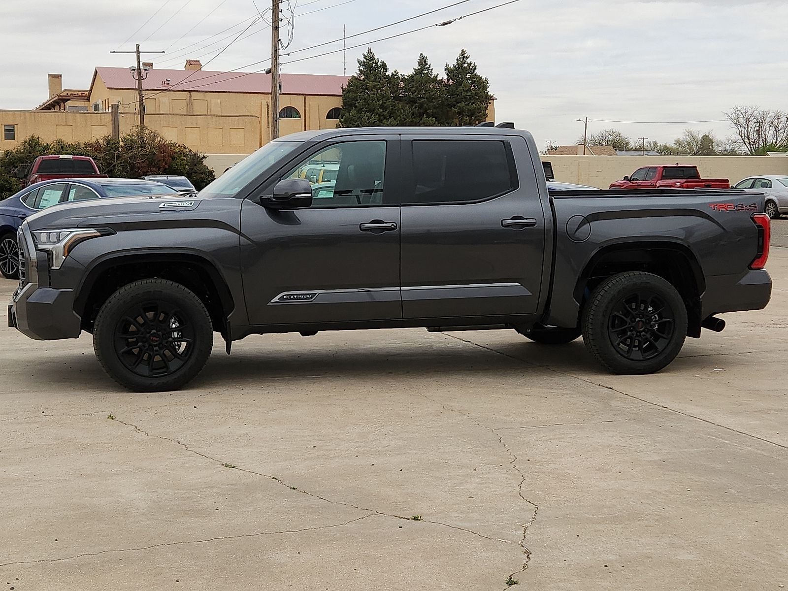 2026 Toyota Tundra i-FORCE MAX Platinum i-FORCE MAX